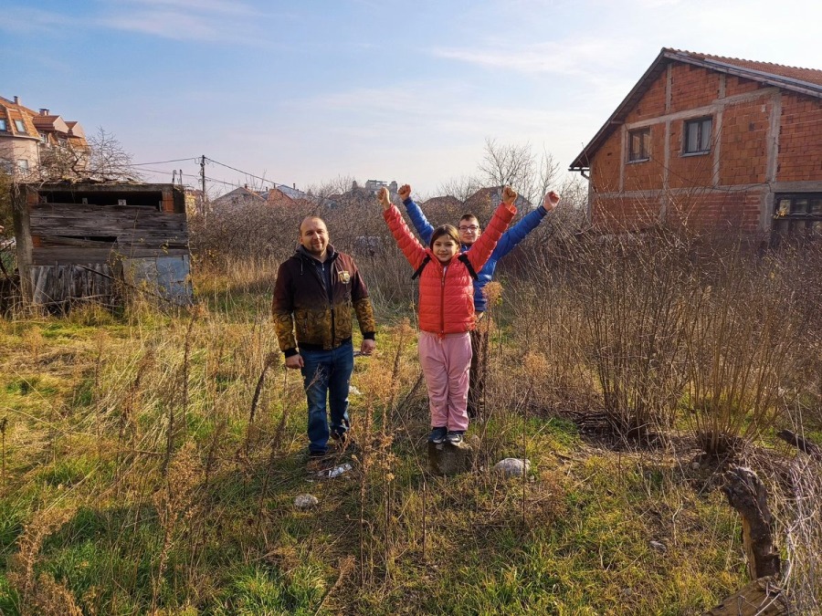 stevanovicima-kupljen-plac-za-izgradnju-kuce!